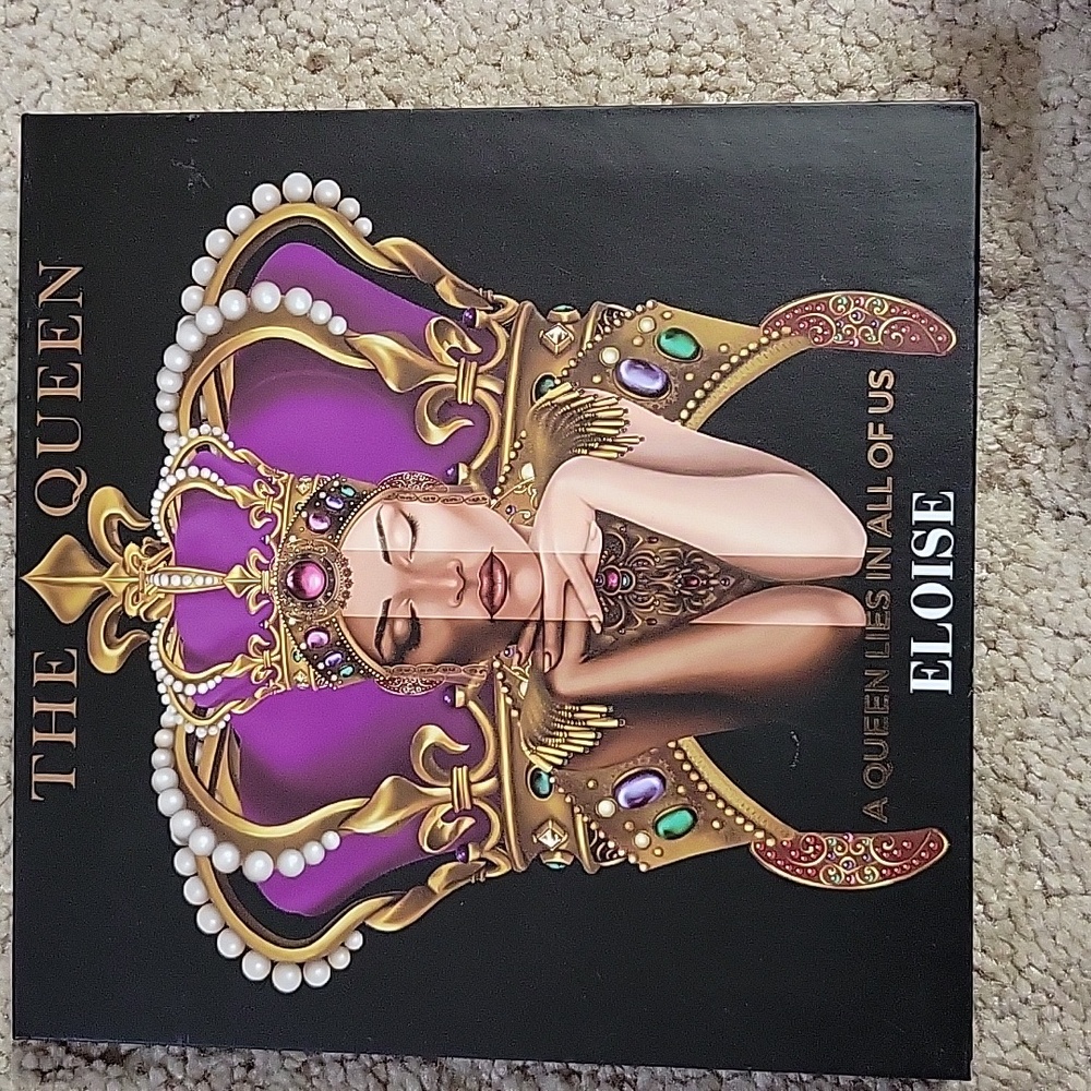Eloise The Queen Eyeshadow Palette - Purple and Gold